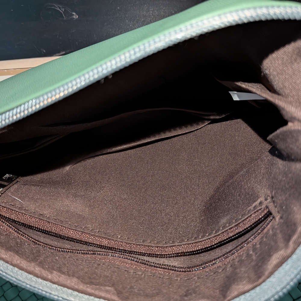 Green Woven Vegan Tote Bag - Picture 5 of 5